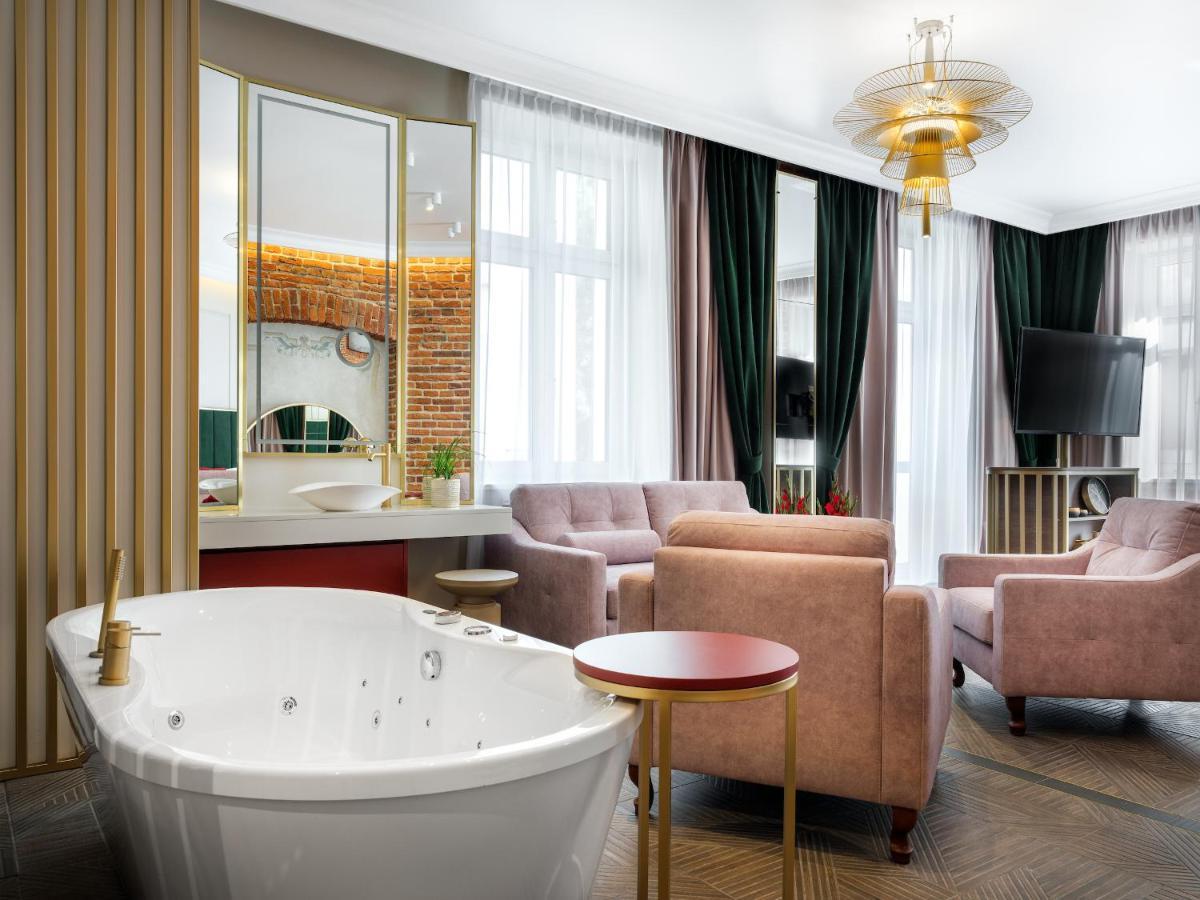 Golden Queen Deluxe Jacuzzi Apartments - Old Town Krakow Exterior photo